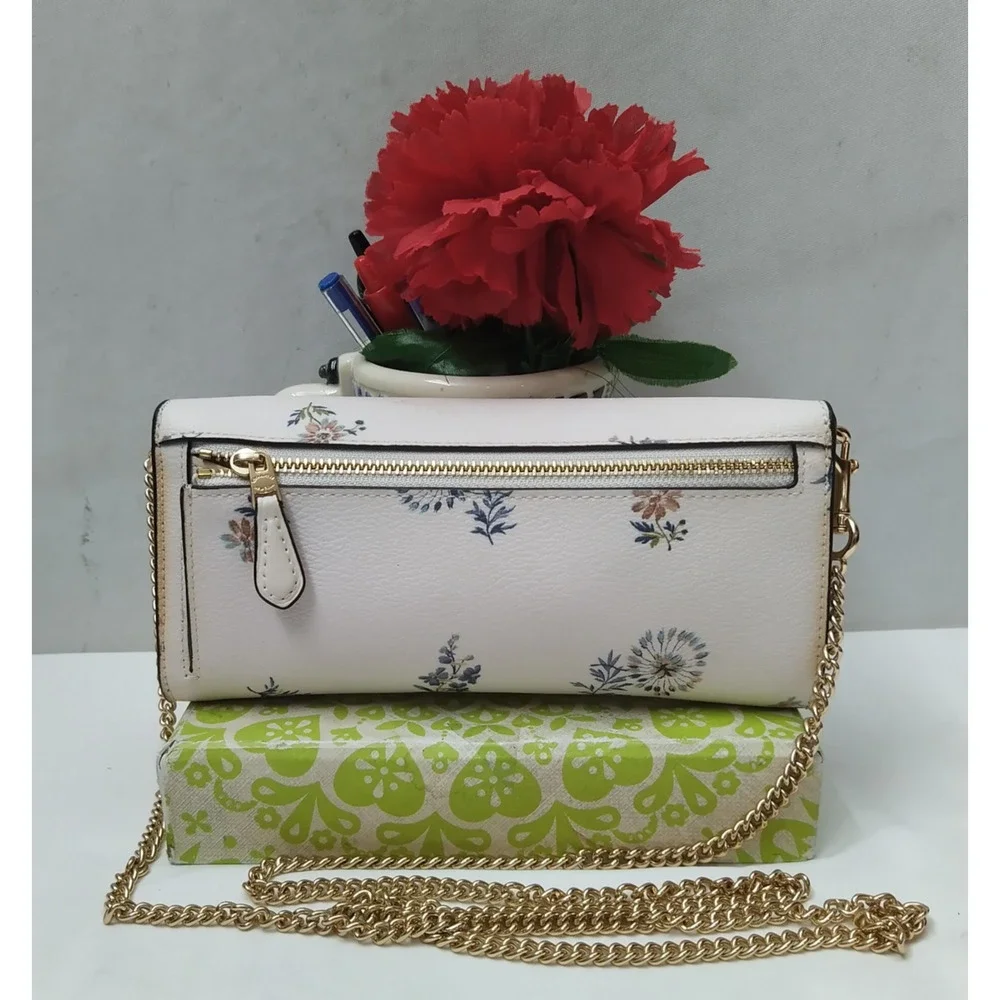 Coach White Leather Floral Flap Closure Crossbody Credit Card Wallet